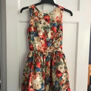 Marc Jacobs silk polyester dress size 2 flower